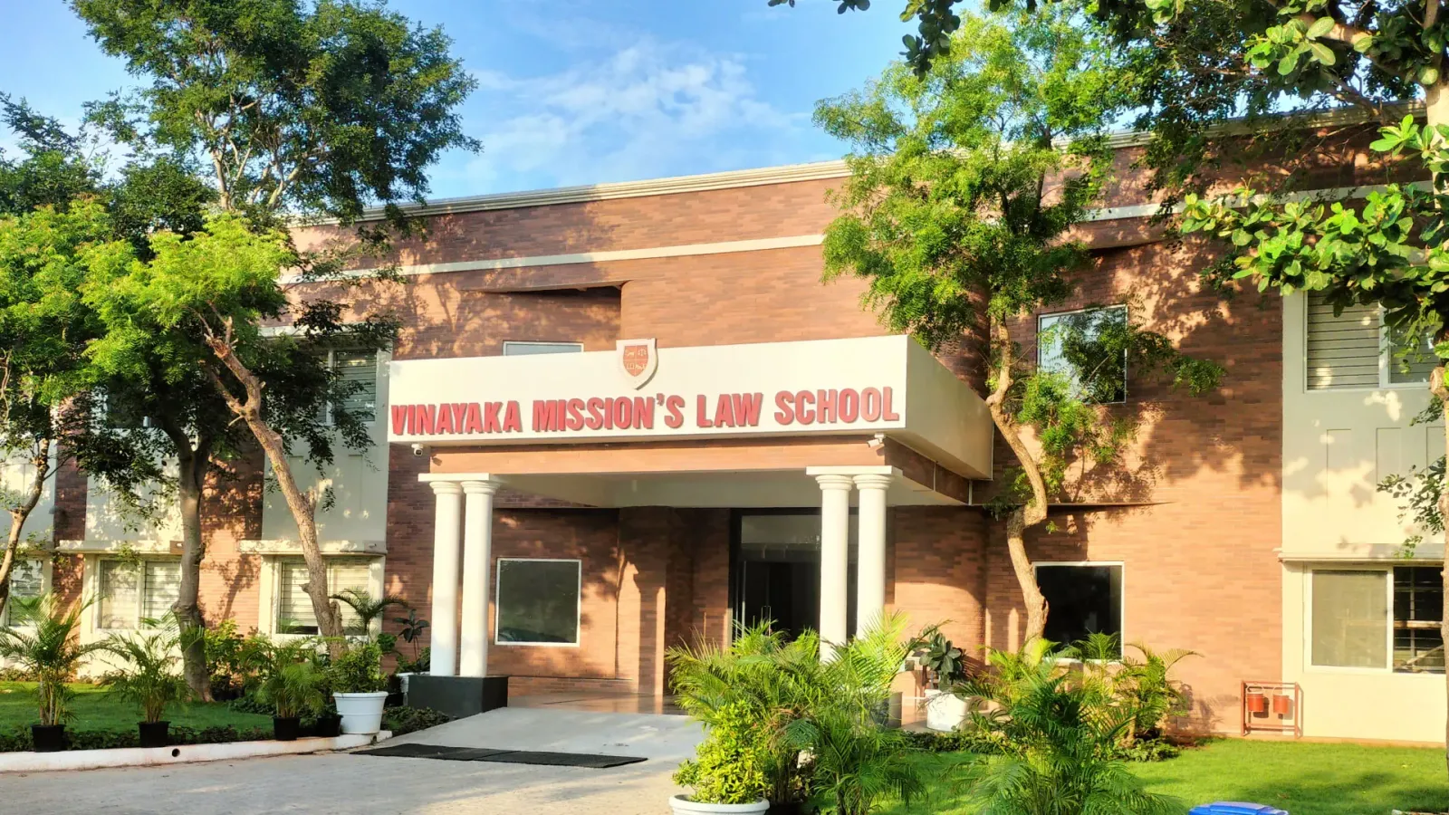 Faculty at VMLS